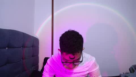 Leoh online show from November 1, 1:17 am