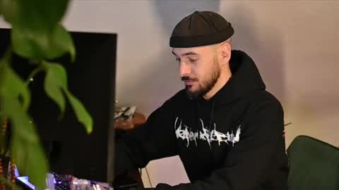 Leonardo online show from January 13, 5:43 pm