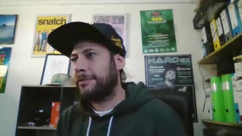 leonidascum online show from February 26, 9:56 am