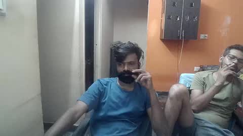 Leo online show from December 6, 4:44 pm