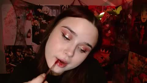 little secret online show from October 28, 7:48 pm