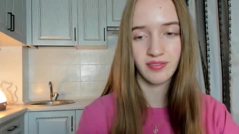  LESLIE   online show from November 14, 8:11 pm