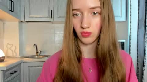  LESLIE   online show from July 2, 3:28 pm