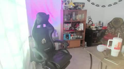 lestatdlion online show from October 10, 10:54 am