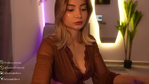 Letizia Fulkers online show from May 19, 2:13 pm