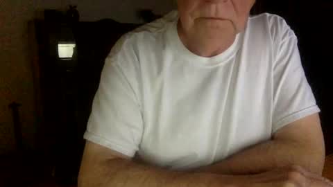 letscum2gether0 online show from December 4, 2:03 am