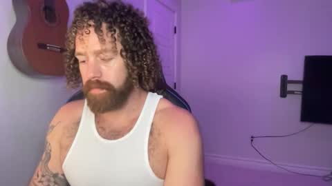 Snapshot of levi_daniel chatting on October 18, 2:49 am Levi Daniel online show from October 18, 2:49 am