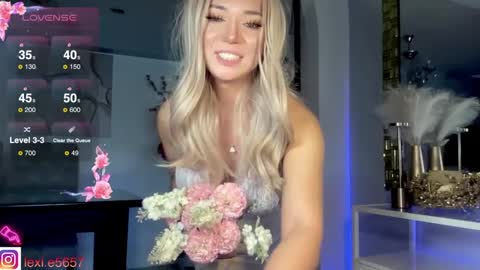 lexiesmith_ online show from February 28, 4:21 am