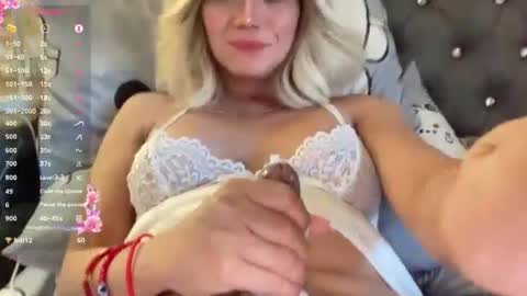 lexiesmith_ online show from September 12, 3:19 am