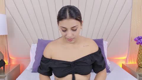 lexxi_gb online show from May 29, 9:02 pm