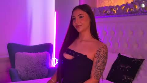 LexyBanks online show from July 14, 10:21 am