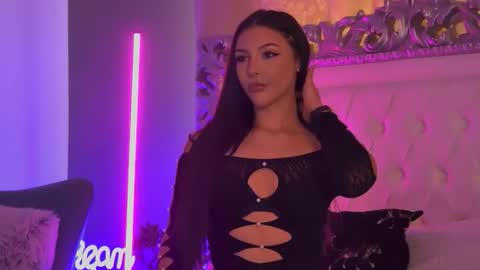 LexyBanks online show from January 18, 8:23 am