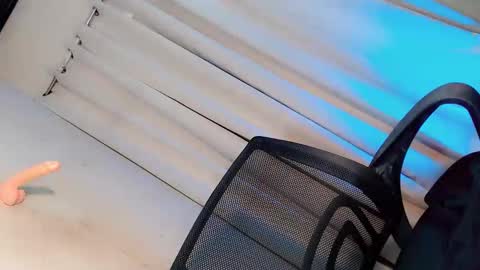 Snapshot of lexy_lore18 chatting on September 20, 4:59 am lexy_lore18 online show from September 20, 4:59 am