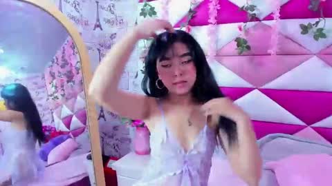 lexy_petite_ online show from June 1, 11:06 pm