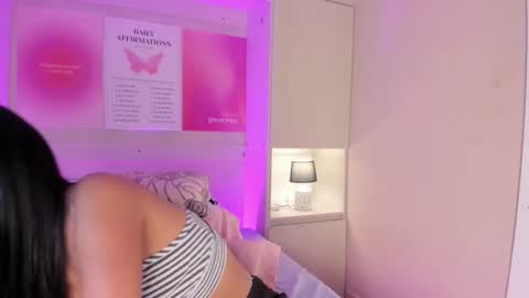 L I A  online show from January 13, 4:09 am