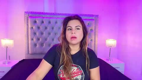 Lia  online show from November 20, 3:27 am