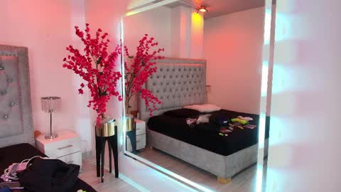 Lia  online show from April 2, 3:47 am