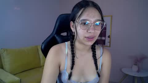 lia_rose_ch online show from June 19, 12:33 pm