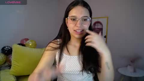 lia_rose_ch online show from June 24, 1:40 pm