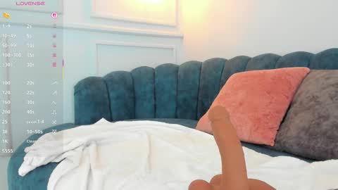 LIA  online show from February 3, 6:40 am