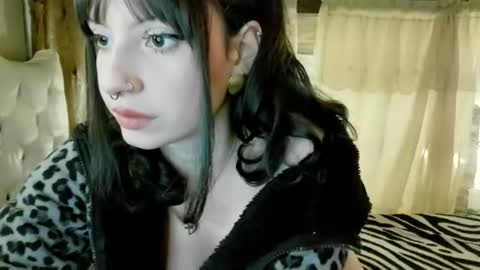 lia_whitexx online show from August 5, 2:19 am