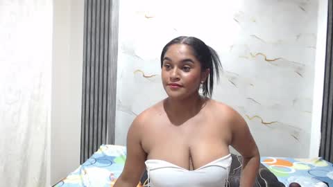 liaa_cams online show from May 26, 5:24 am