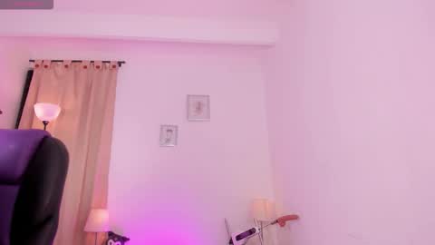 liaa moretzz online show from February 13, 4:05 am