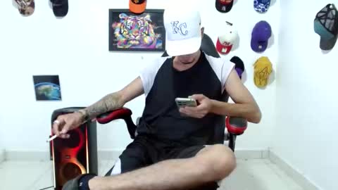 Andres online show from May 18, 9:54 pm