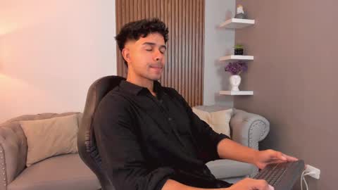Snapshot of liam_colliins chatting on March 1, 11:39 am Liam Collins online show from March 1, 11:39 am