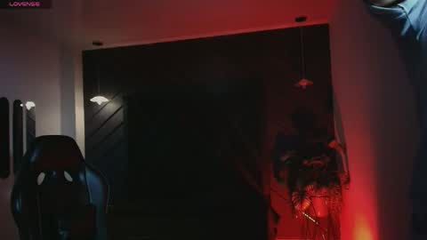 LIAM KLEIN online show from April 16, 11:10 am