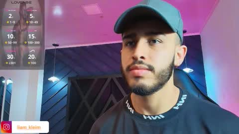 LIAM KLEIN online show from February 28, 11:58 am