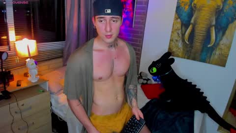 liam online show from March 29, 4:14 am