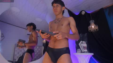 Snapshot of liam_stonne_ chatting on October 30, 11:16 pm Liam Stonne online show from October 30, 11:16 pm