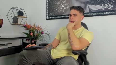 Liam online show from January 13, 2:11 pm