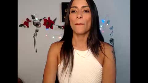 Lia Miller online show from December 5, 1:20 am