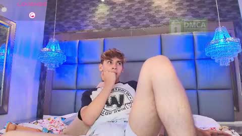 liaml_18_ online show from September 15, 10:00 pm