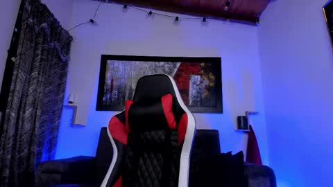 liamwyatt_ online show from February 15, 4:14 am