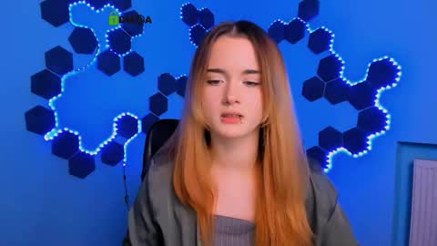 Little Liana  online show from November 30, 8:16 pm