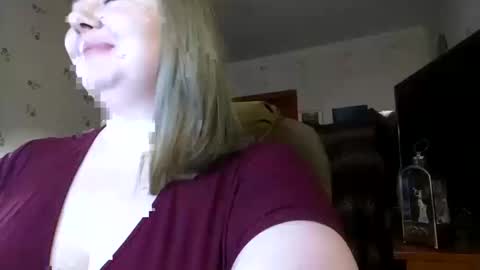 liaorgel online show from March 11, 5:16 pm