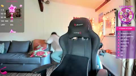 LiaQuinn online show from October 1, 2:38 pm