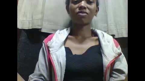 Snapshot of liaraisha chatting on October 1, 1:43 pm liaraisha online show from October 1, 1:43 pm