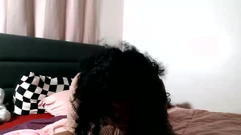 liatalian online show from March 5, 5:05 am