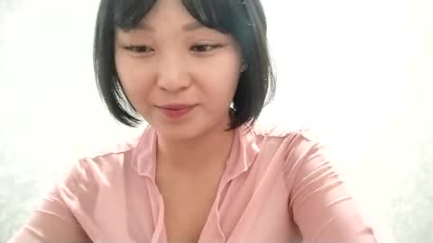 Molly online show from June 2, 2:30 pm