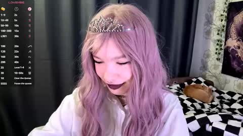 Snapshot of libbynading chatting on October 22, 8:43 pm Lola online show from October 22, 8:43 pm
