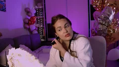 libra_mia online show from November 6, 3:31 am