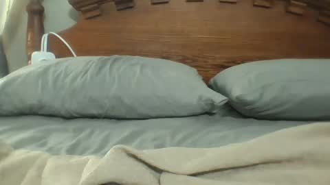 lickmysnowballs online show from December 9, 1:55 pm