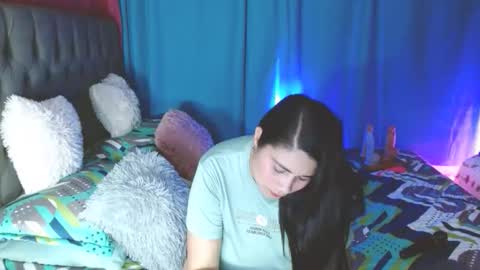 Isa online show from April 7, 11:29 pm