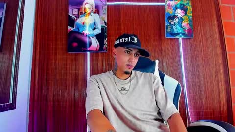 Daniel online show from February 14, 9:17 pm