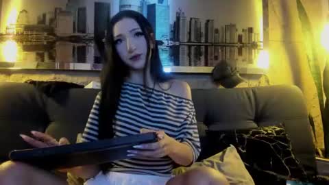 Liilyrose online show from July 26, 3:09 pm