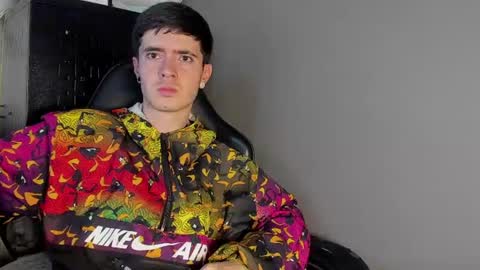 liio____ online show from June 23, 2:08 am